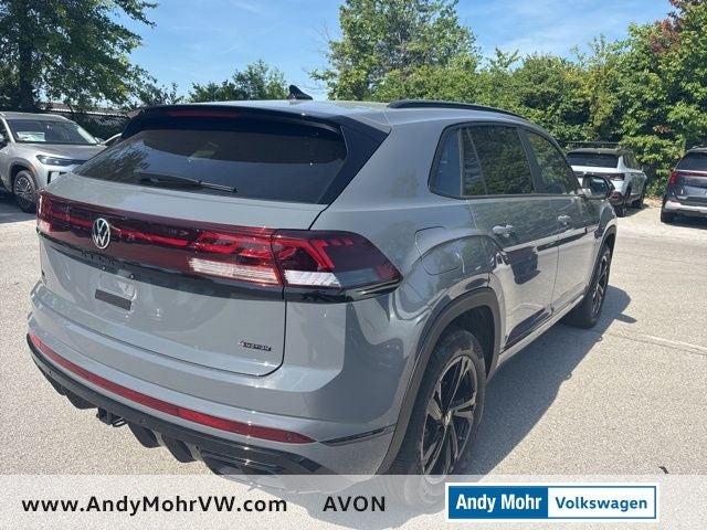 2026 Volkswagen Atlas Cross Sport 2.0T SEL R-Line Black