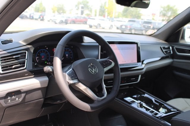 2026 Volkswagen Atlas Cross Sport 2.0T SEL R-Line Black
