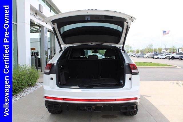 2025 Volkswagen Atlas Cross Sport 2.0T SEL R-Line Black