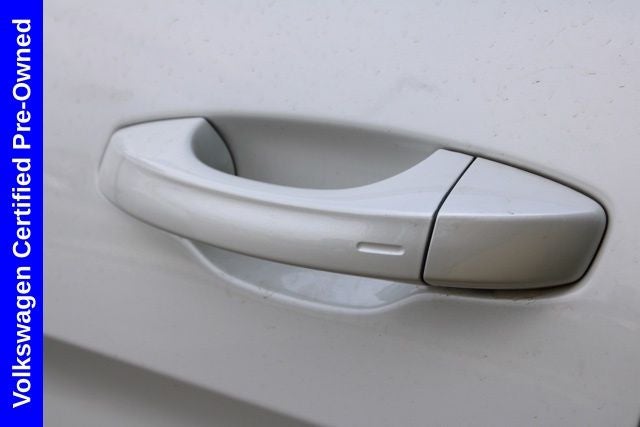 2025 Volkswagen Atlas Cross Sport 2.0T SEL R-Line Black