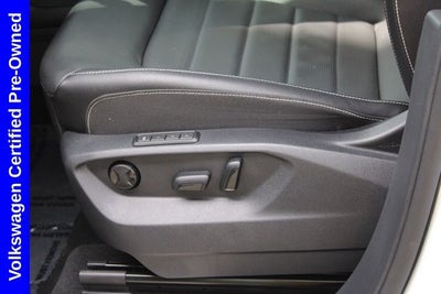 2025 Volkswagen Atlas Cross Sport 2.0T SEL R-Line Black