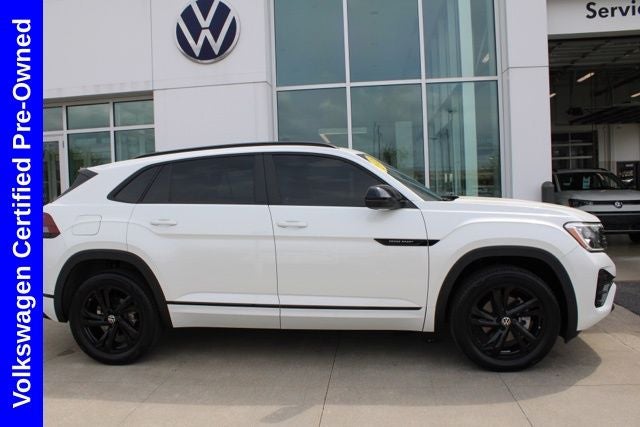 2025 Volkswagen Atlas Cross Sport 2.0T SEL R-Line Black