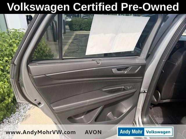 2024 Volkswagen Atlas Cross Sport 2.0T SEL R-Line