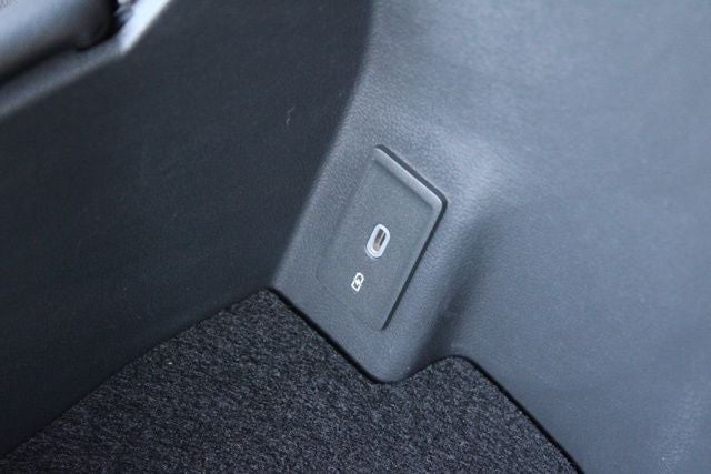 2026 Volkswagen Atlas Cross Sport 2.0T SEL