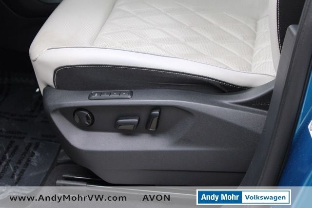 2024 Volkswagen Atlas Cross Sport 2.0T SEL Premium R-Line