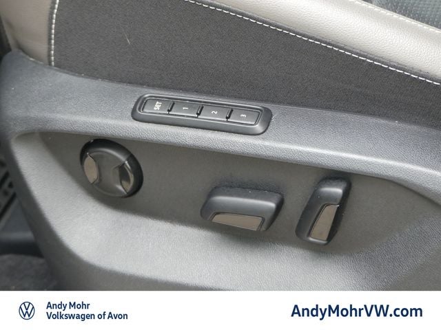 2023 Volkswagen Atlas Cross Sport 3.6L V6 SEL Premium R-Line