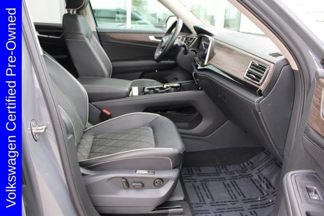 2025 Volkswagen Atlas 2.0T SEL Premium R-Line