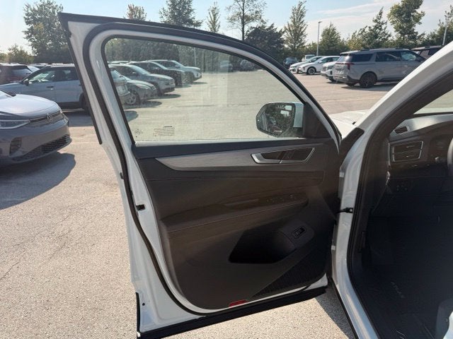 2026 Volkswagen Atlas Cross Sport SE w/Technology