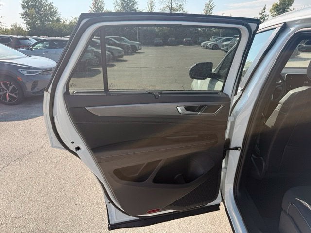 2026 Volkswagen Atlas Cross Sport SE w/Technology