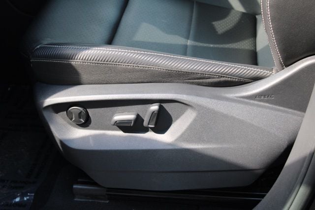 2021 Volkswagen Atlas Cross Sport 2.0T SE w/Technology