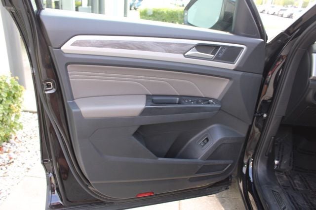 2021 Volkswagen Atlas Cross Sport 2.0T SE w/Technology