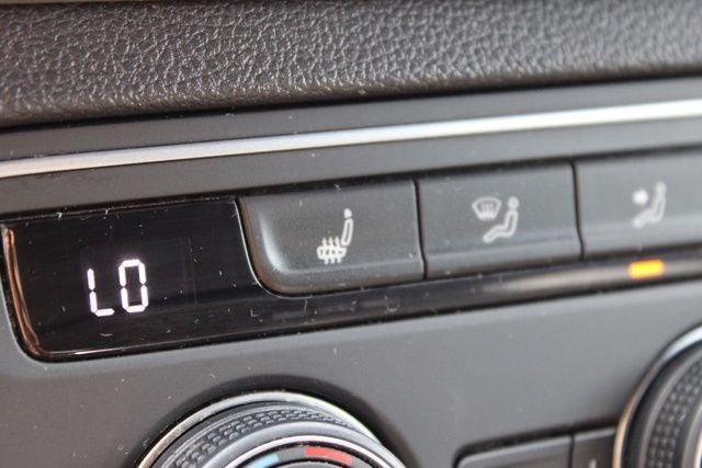 2021 Volkswagen Atlas Cross Sport 2.0T SE w/Technology