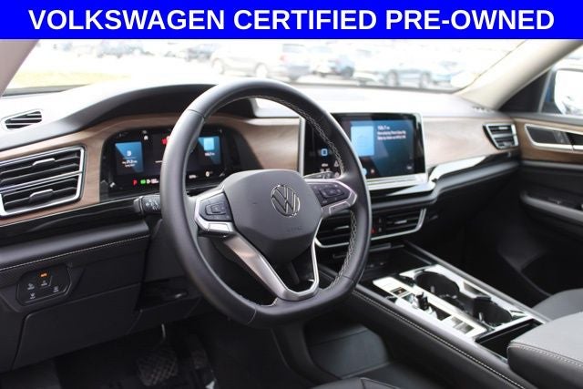 2025 Volkswagen Atlas 2.0T SE w/Technology