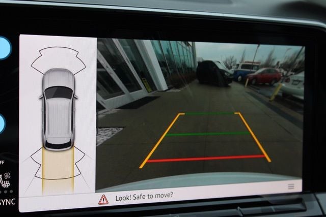 2026 Volkswagen Atlas Cross Sport 2.0T SE w/Technology