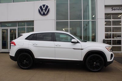 2026 Volkswagen Atlas Cross Sport 2.0T SE w/Technology