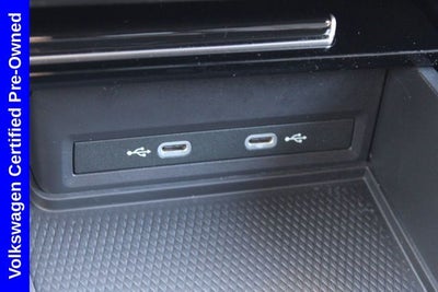 2025 Volkswagen Atlas Cross Sport 2.0T SE w/Technology