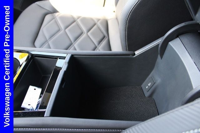 2025 Volkswagen Atlas Cross Sport 2.0T SE w/Technology