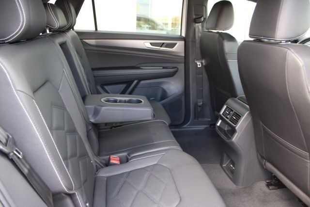 2026 Volkswagen Atlas Cross Sport 2.0T SE