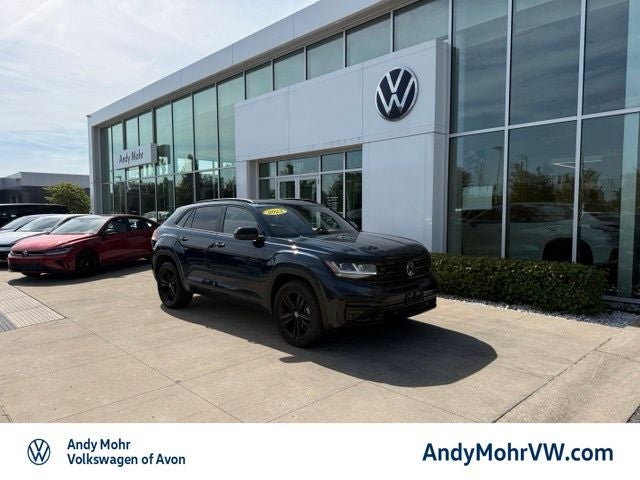 2023 Volkswagen Atlas Cross Sport 2.0T SEL R-Line Black