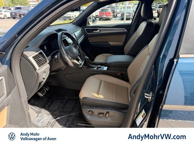 2023 Volkswagen Atlas Cross Sport 2.0T SEL R-Line Black