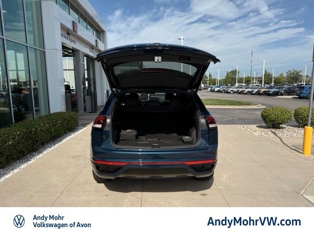 2023 Volkswagen Atlas Cross Sport 2.0T SEL R-Line Black