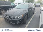2018 Volkswagen Passat 2.0T R-Line