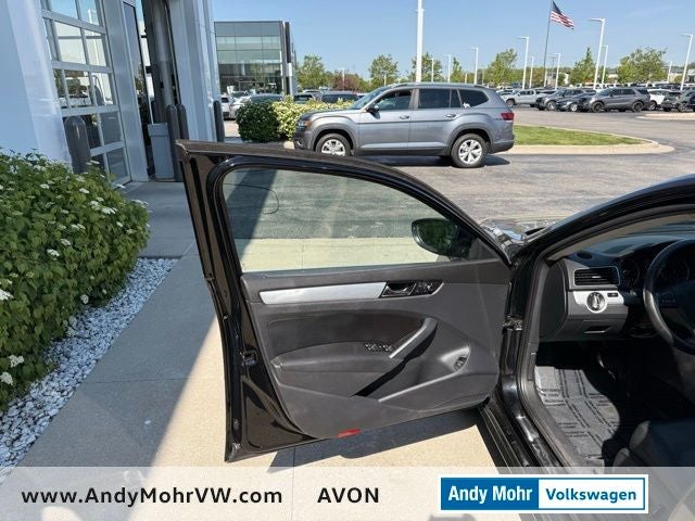 2012 Volkswagen Passat 2.5 SE w/Sunroof