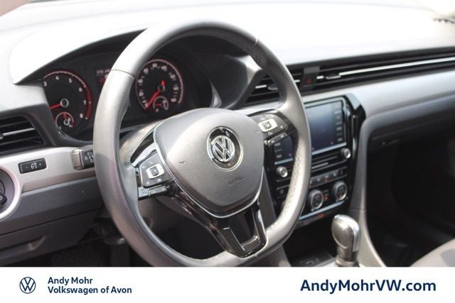2022 Volkswagen Passat 2.0T SE