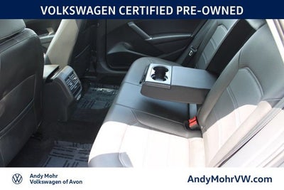 2022 Volkswagen Passat 2.0T SE