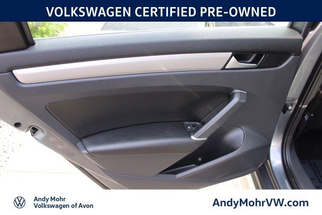 2022 Volkswagen Passat 2.0T SE