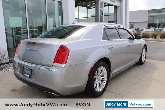 2018 Chrysler 300 Touring