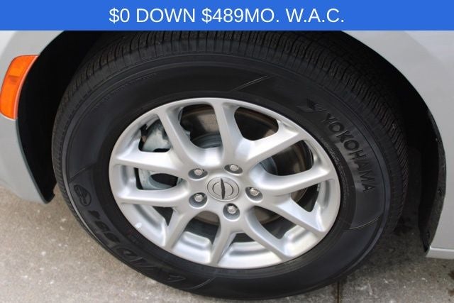 2024 Chrysler Voyager LX