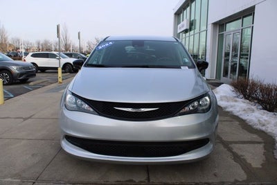 2024 Chrysler Voyager LX