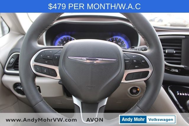 2024 Chrysler Voyager LX