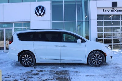 2019 Chrysler Pacifica Touring L Plus