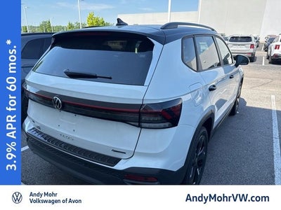 2026 Volkswagen Taos 1.5T SE Black