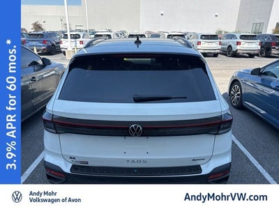 2026 Volkswagen Taos 1.5T SE Black