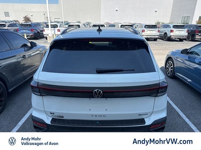 2026 Volkswagen Taos 1.5T SE Black