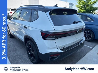 2026 Volkswagen Taos 1.5T SE Black