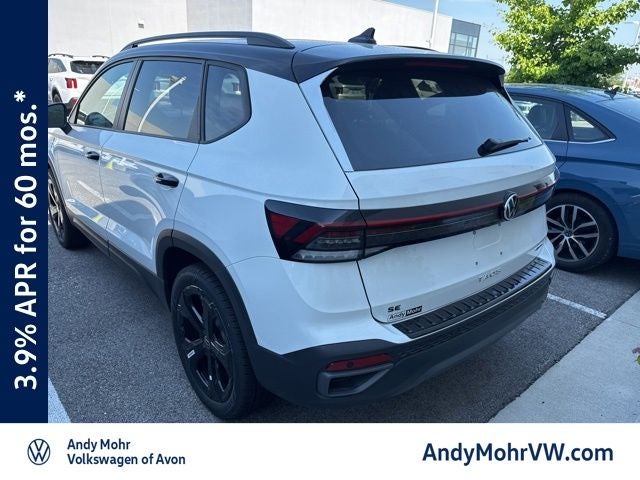 2026 Volkswagen Taos 1.5T SE Black