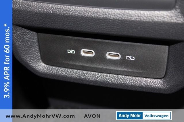 2026 Volkswagen Taos 1.5T SE Black