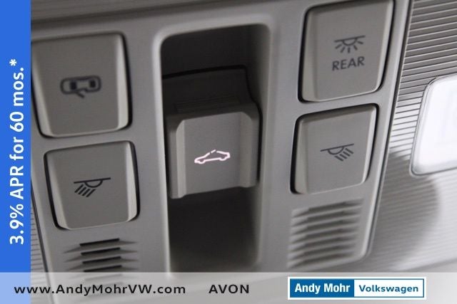 2026 Volkswagen Taos 1.5T SE Black