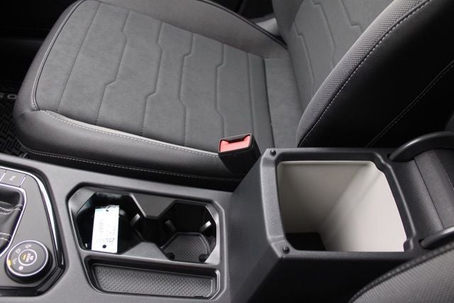 2026 Volkswagen Taos 1.5T SE Black