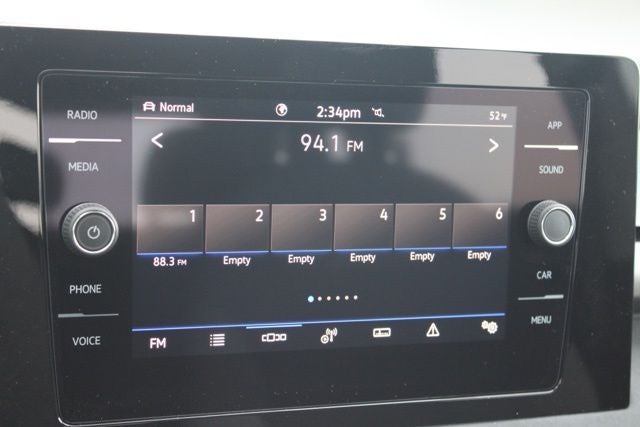 2026 Volkswagen Taos 1.5T SE Black