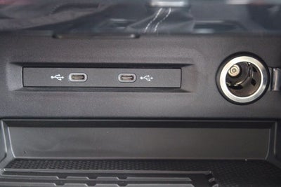 2026 Volkswagen Taos 1.5T SE Black