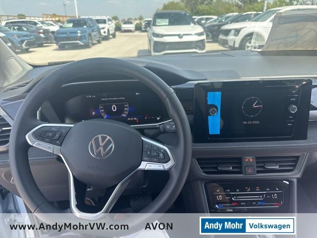 2026 Volkswagen Taos 1.5T SE Black