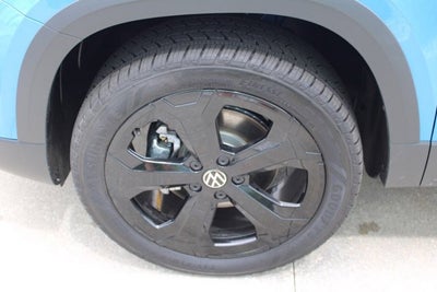 2026 Volkswagen Taos 1.5T SE Black