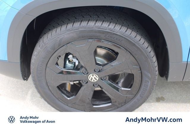 2026 Volkswagen Taos 1.5T SE Black