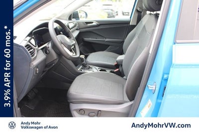 2026 Volkswagen Taos 1.5T SE Black