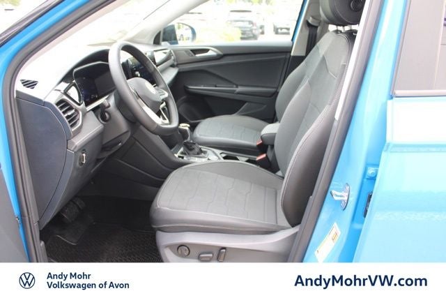 2026 Volkswagen Taos 1.5T SE Black